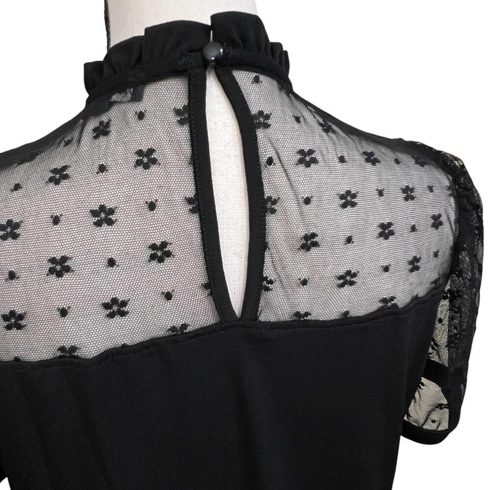 Adrianna Papell Black Mesh Lace Blouse Small Sheer Yoke Top Short Sleeve - Picture 4 of 8